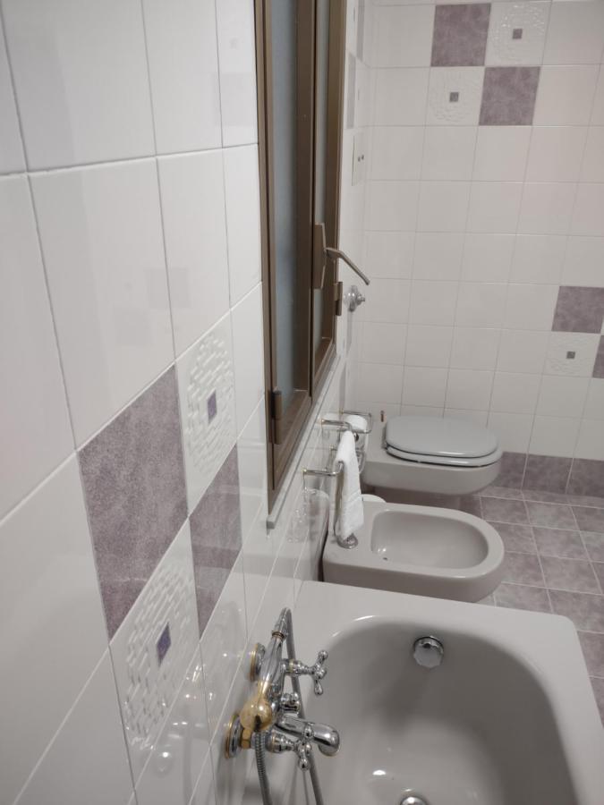 Central Apartment A Due Passi Dal Porto Palermo Exterior photo
