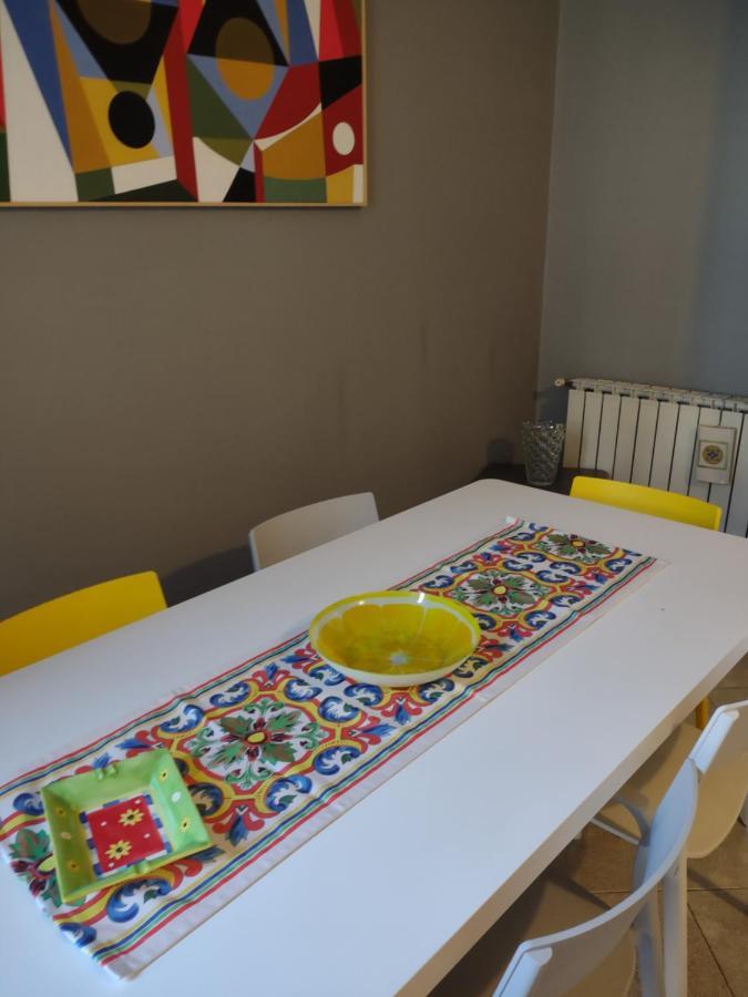 Central Apartment A Due Passi Dal Porto Palermo Exterior photo