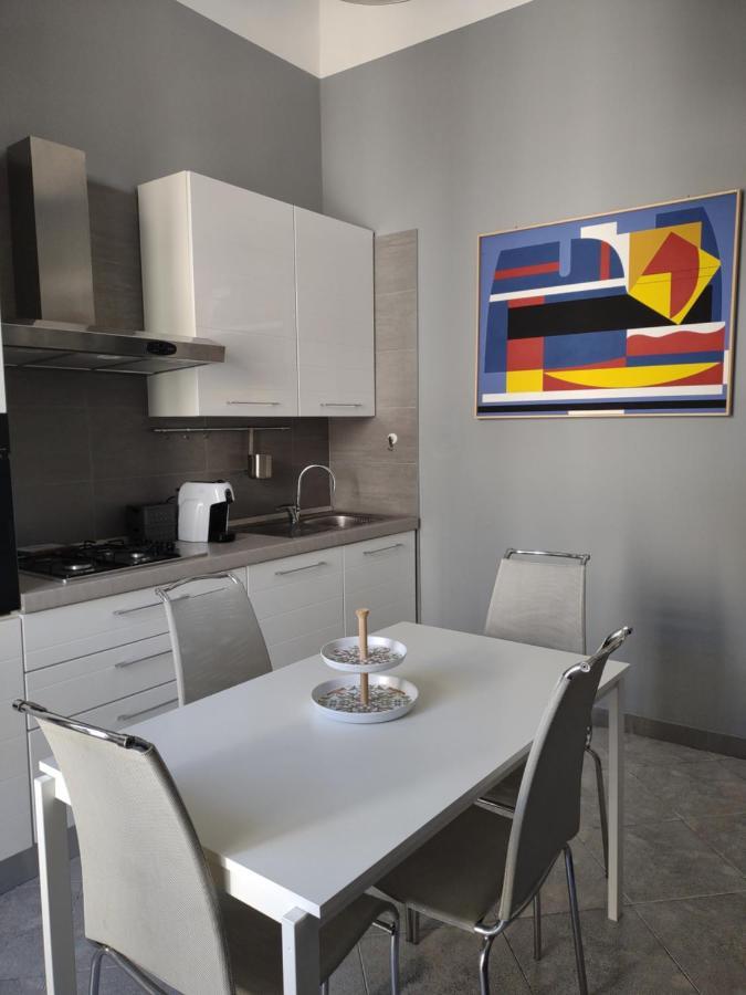 Central Apartment A Due Passi Dal Porto Palermo Exterior photo